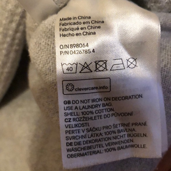 H&M Girls Sweater Sequins Formal or Casual 6-8yrs - Picture 3 of 3